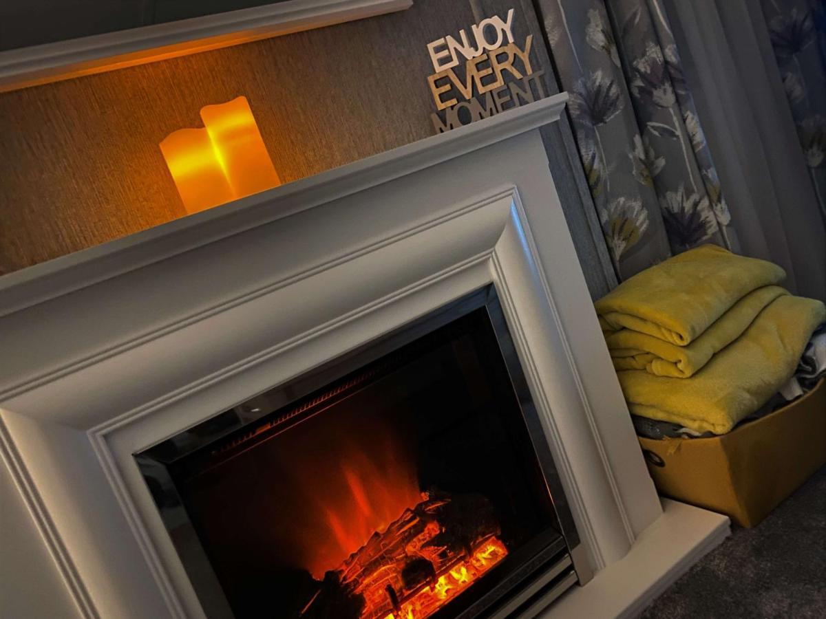 The Yorkshire Burrow Lodge With Hot Tub Екстер'єр фото